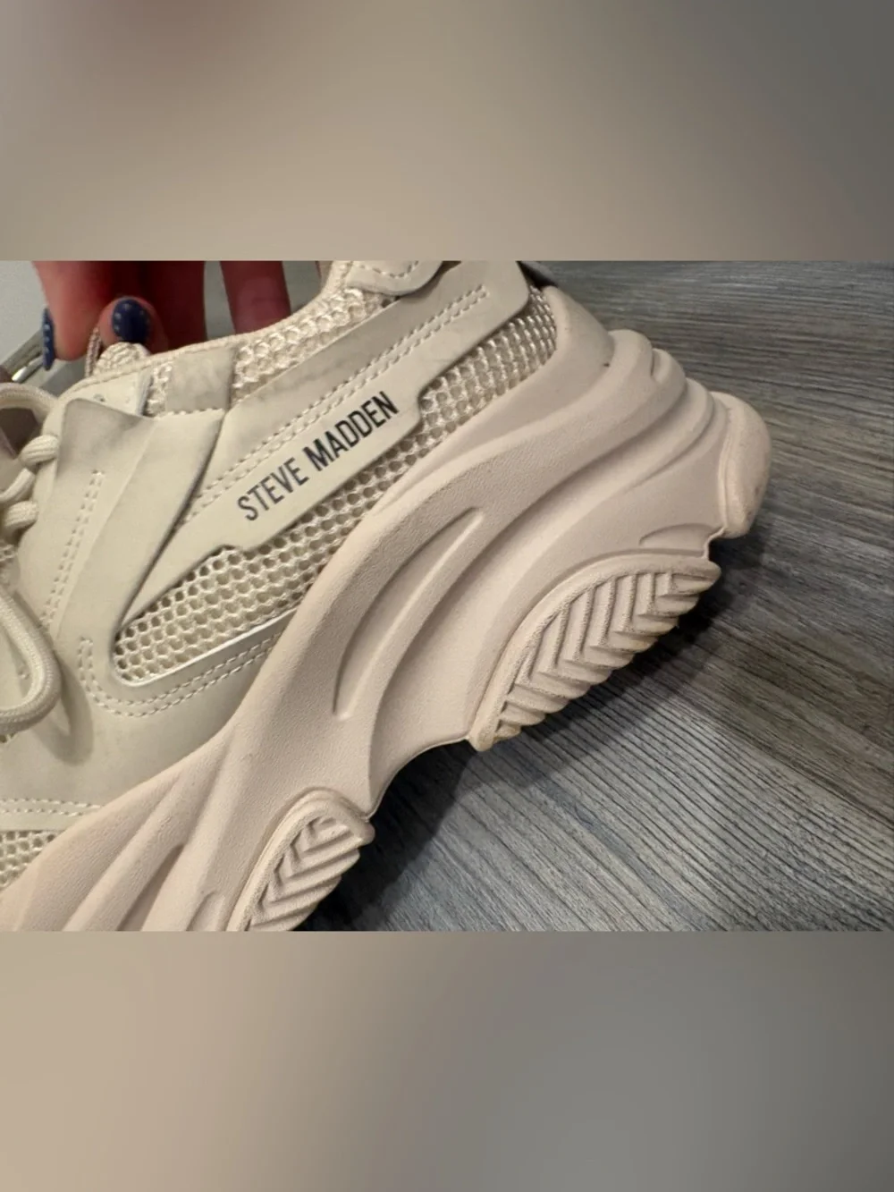 *NWOT* Steve Madden Women’s Possession Sneakers — Bone - Picture 3 of 6